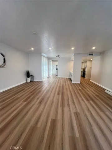 15150 Dickens Ave 203, Sherman Oaks, California 91403