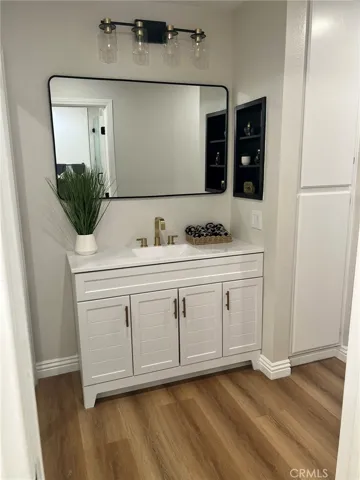 15150 Dickens Ave 203, Sherman Oaks, California 91403