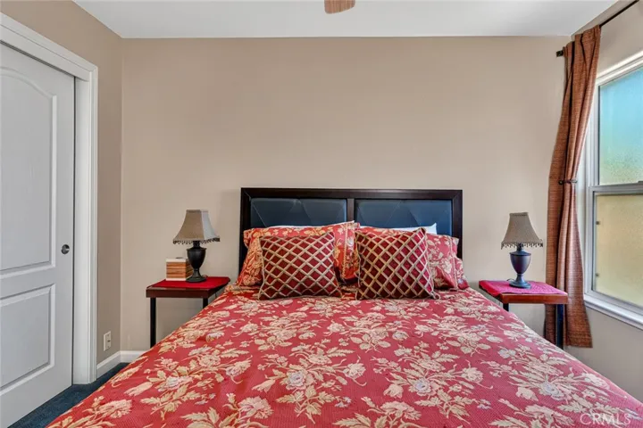 2nd upstairs guest bedroom