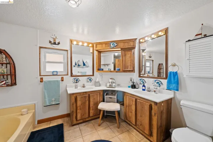 191 Oxbow Marina Dr, Isleton, California 95641