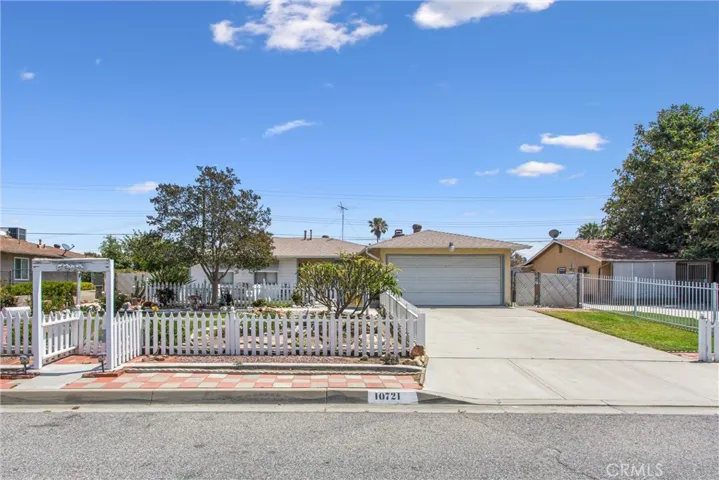 10721 Claremont Avenue, Bloomington, California 92316