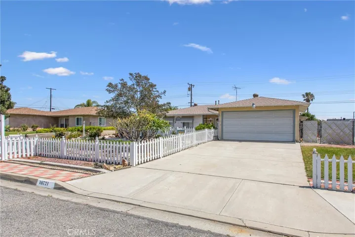 10721 Claremont Avenue, Bloomington, California 92316