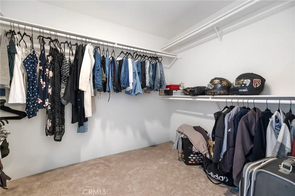 walk in closet