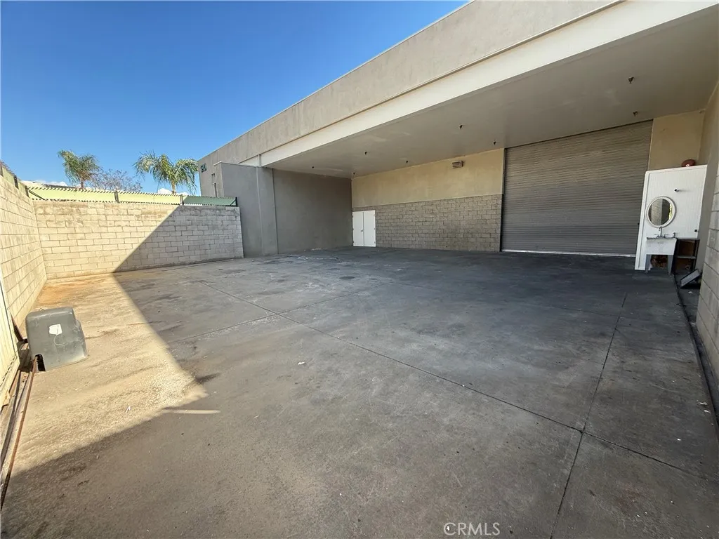 590 Maple Court, Colton, California 92324 — photo 4