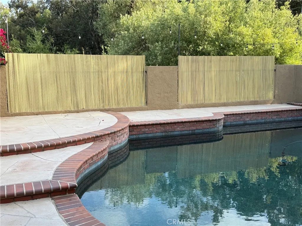 Bamboo Fencing for Privacy if wanted.  Can easily be put up or taken down.