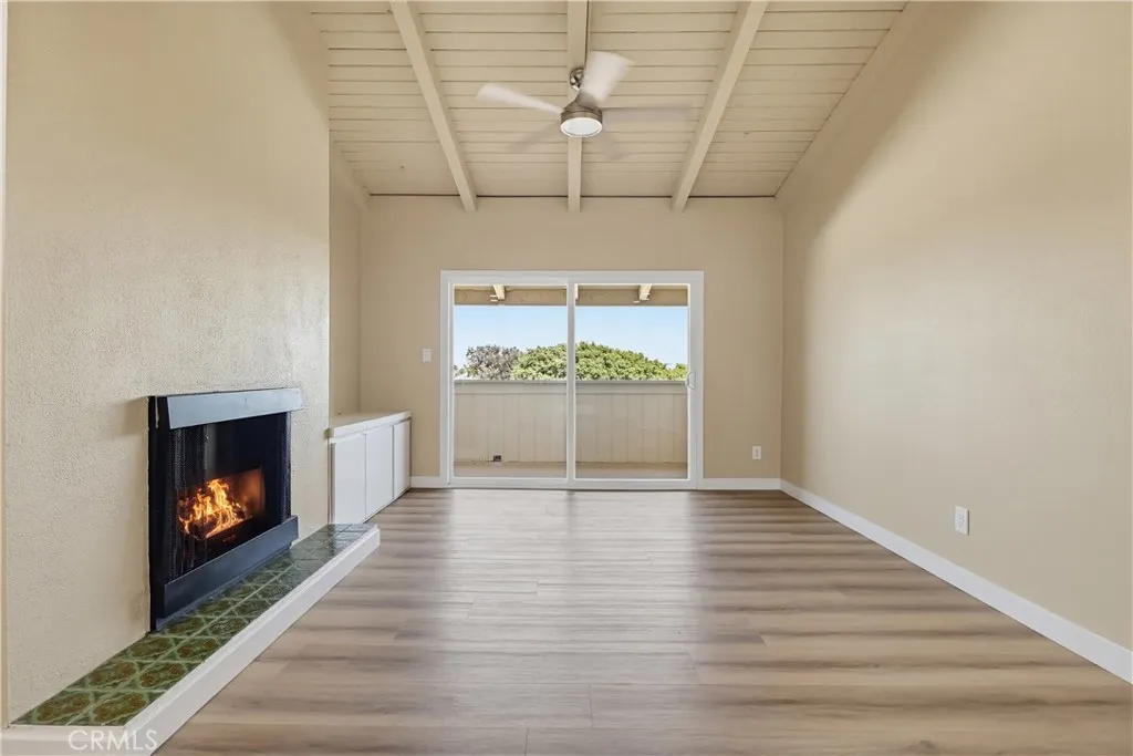 COZY FIREPLACE