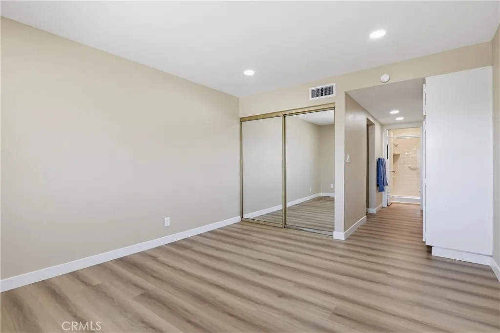 RECESSED LIGHTING