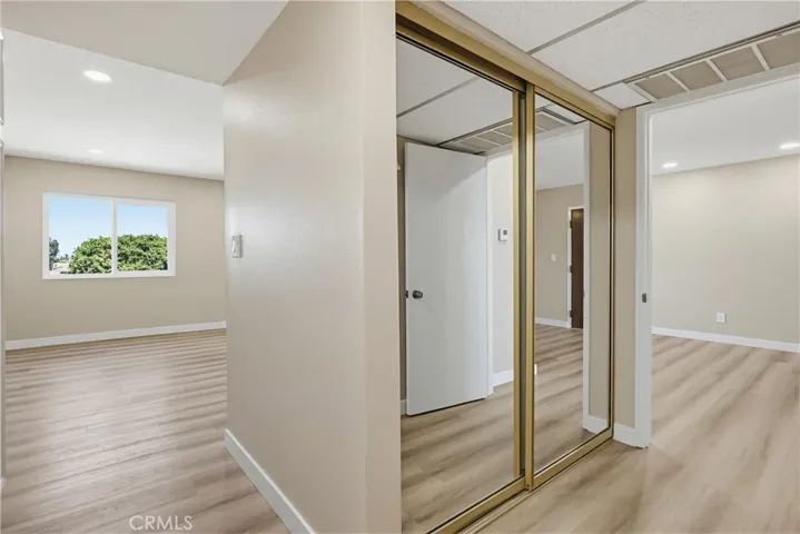 ACCESS WARDROBE FROM BEDROOM OR HALLWAY