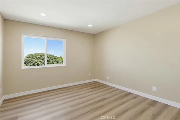 EAST FACING BEDROOM FOR SUNRISES