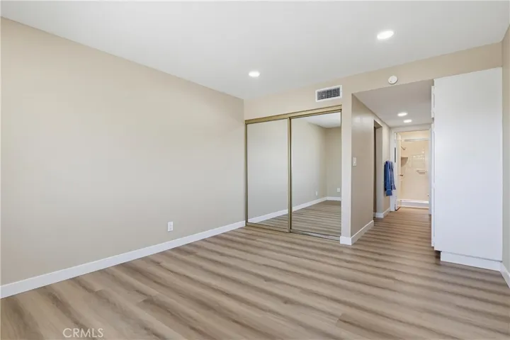 RECESSED LIGHTING