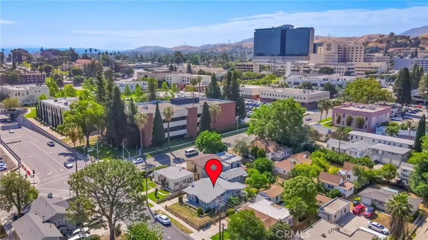 Neighborhood Overview