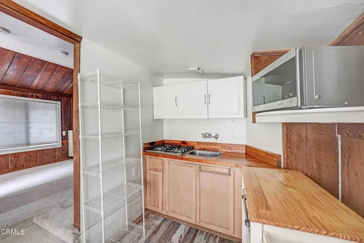 586 Los Rocas Dr 2026 May - KITCHEN