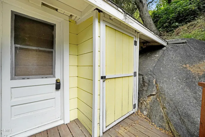 586 Los Rocas Dr 2026 May - SIDE DOOR