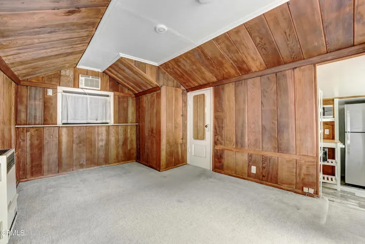 586 Los Rocas Dr 2026 May - GRAND ROOM