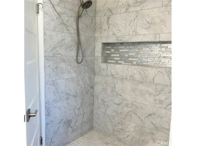 Primary shower