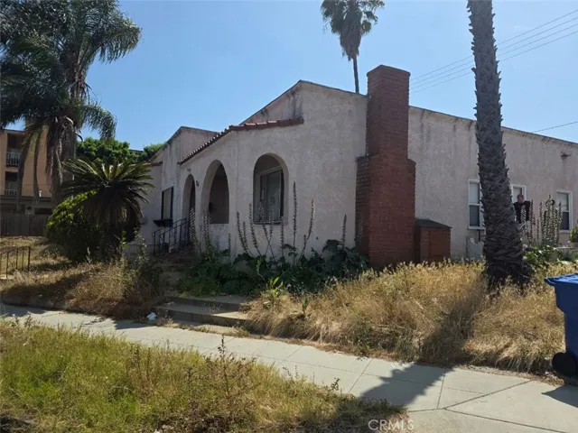 354 E Carson, Long Beach, California 90807