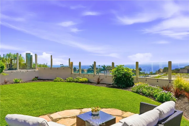 Yard and views...the perfect combo!