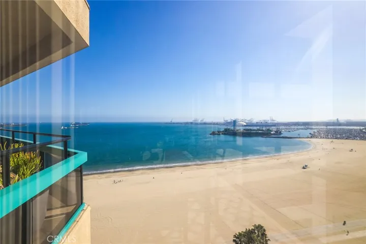 Peaceful ocean view from the dining room