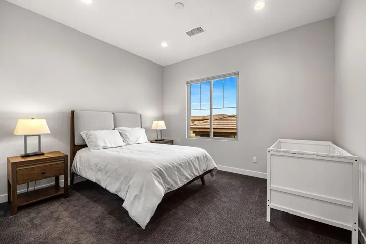 Guest bedroom 2
