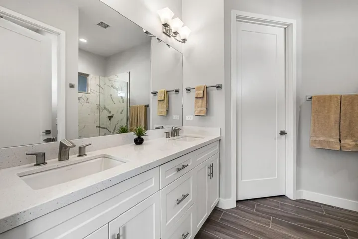 3rd Bathroom en suite