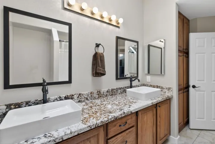 45730 Hopactong, Temecula, California 92592