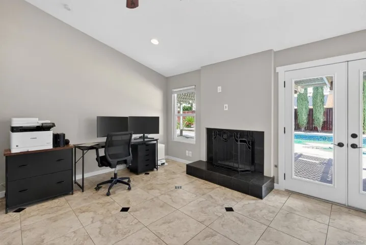 45730 Hopactong, Temecula, California 92592
