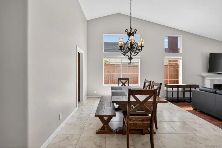 45730 Hopactong, Temecula, California 92592