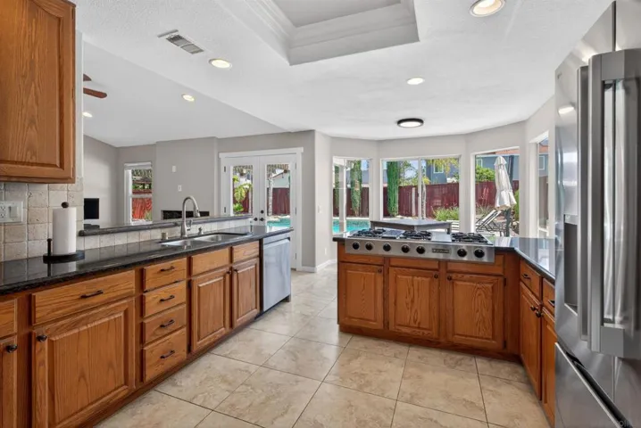 45730 Hopactong, Temecula, California 92592