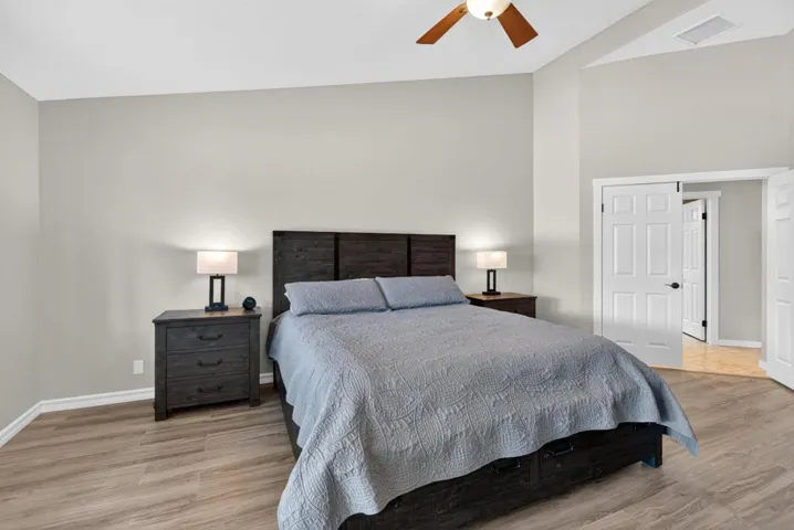 45730 Hopactong, Temecula, California 92592