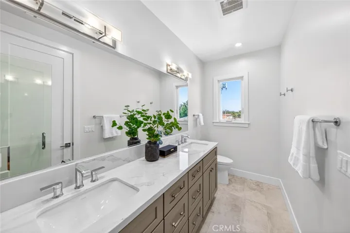 5935 Kauffman Ave. B, Temple City, California 91780