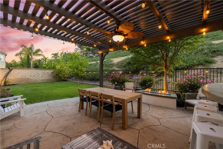 entertainer's yard