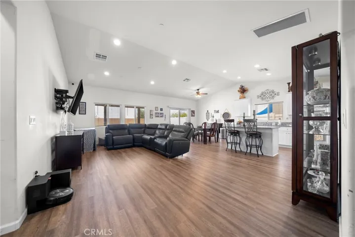 26707 Mountaingate, Menifee, California 92585