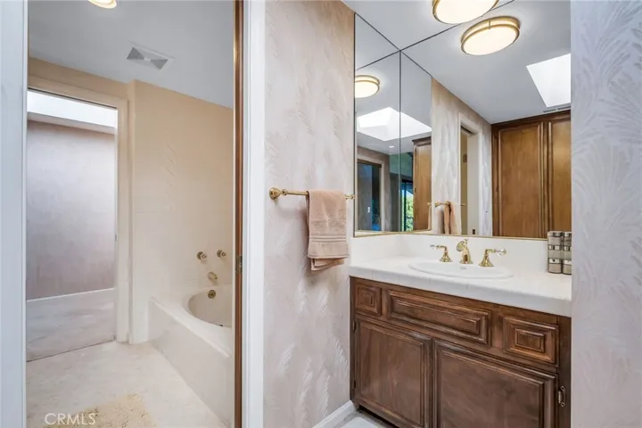 1825 Via Estudillo, Palos Verdes Estates, California 90274