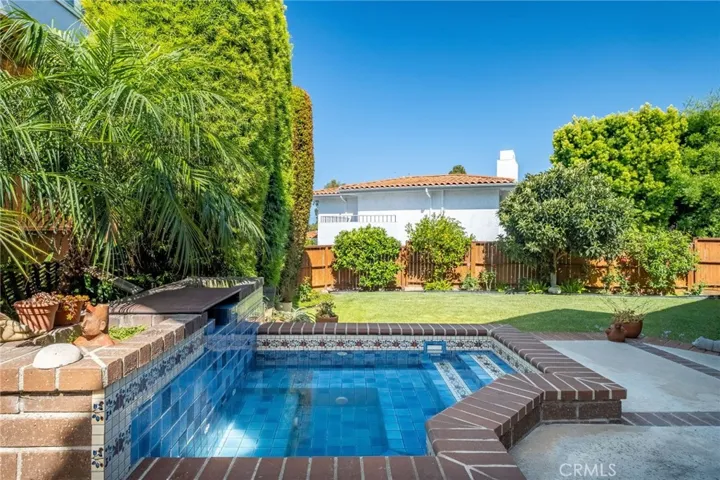 1825 Via Estudillo, Palos Verdes Estates, California 90274