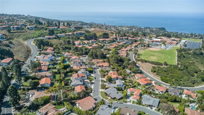 1825 Via Estudillo, Palos Verdes Estates, California 90274