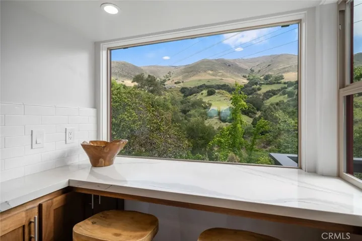 1683 Knoll, San Luis Obispo, California 93401