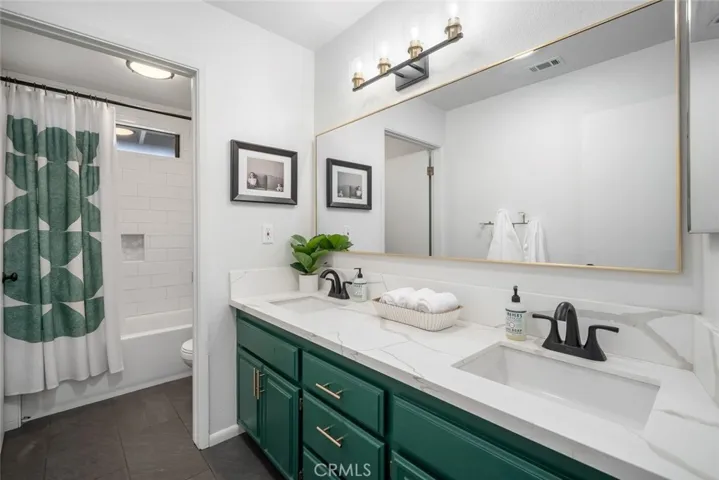 1683 Knoll, San Luis Obispo, California 93401