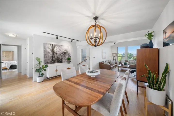 1683 Knoll, San Luis Obispo, California 93401