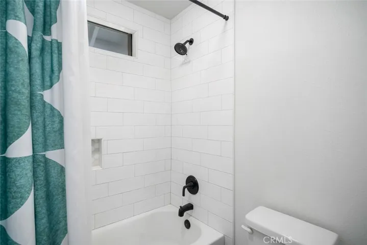 1683 Knoll, San Luis Obispo, California 93401