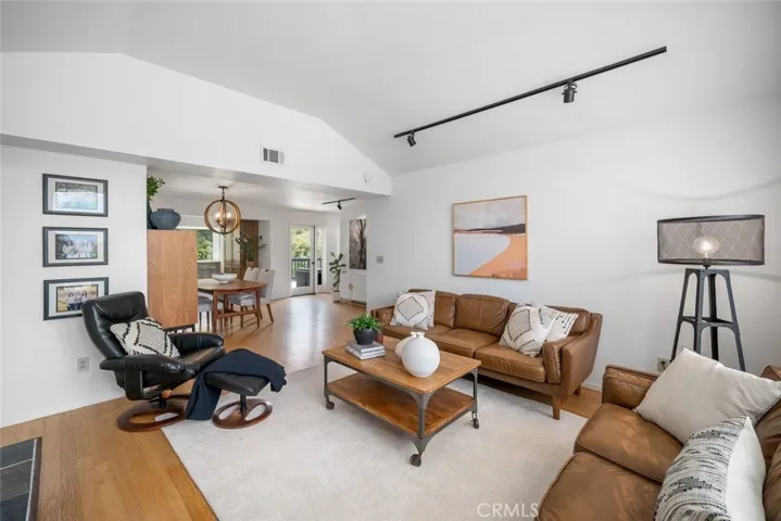 1683 Knoll, San Luis Obispo, California 93401