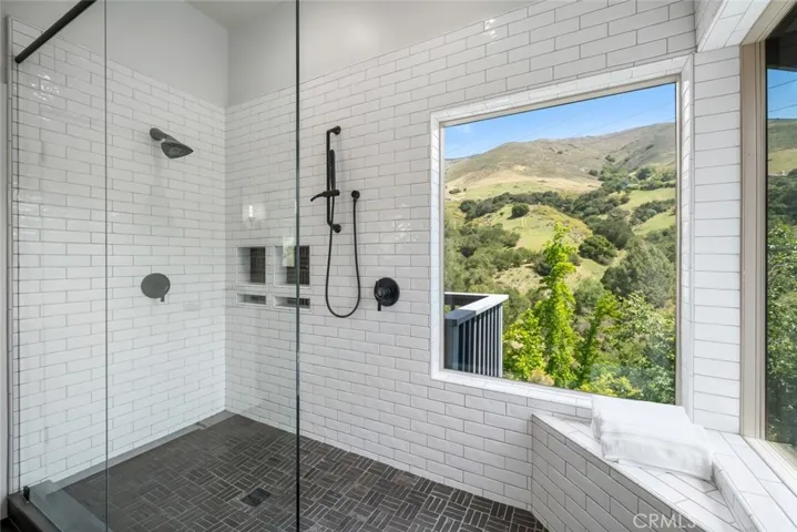 1683 Knoll, San Luis Obispo, California 93401