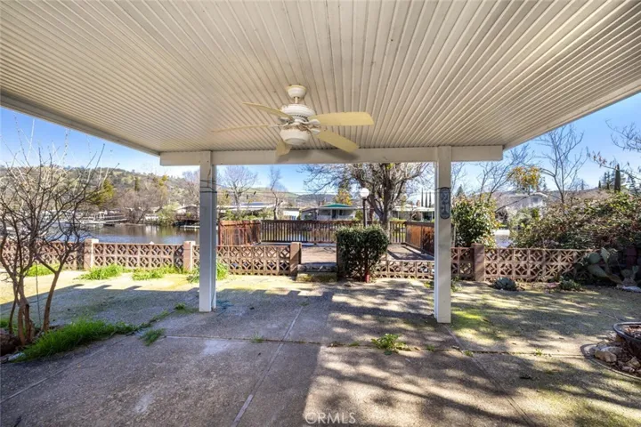 12631 Shoreview, Clearlake Oaks, California 95423