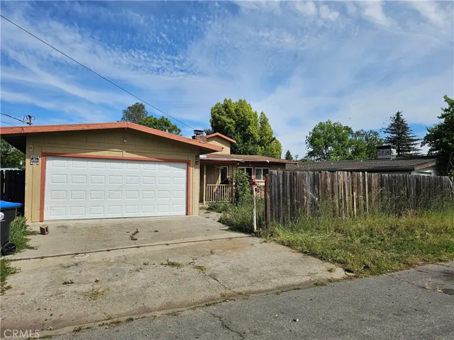 12631 Shoreview, Clearlake Oaks, California 95423