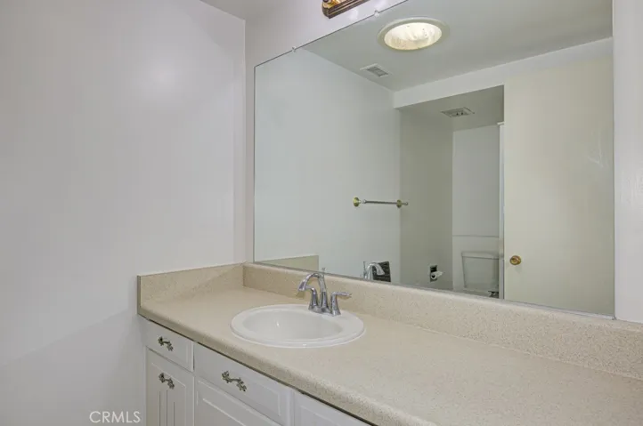 Guest bathroom.