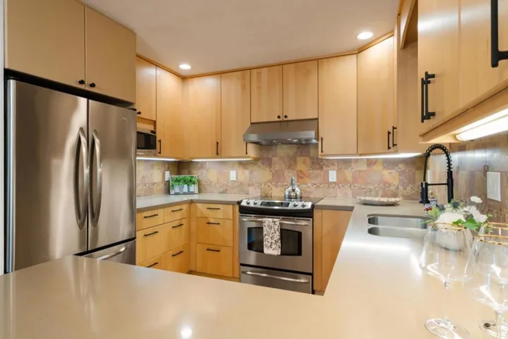 374 Union Avenue E, Campbell, California 95008