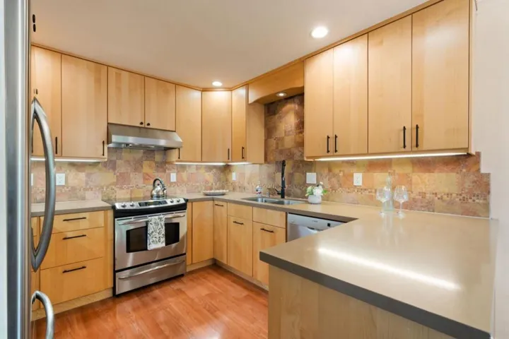 374 Union Avenue E, Campbell, California 95008