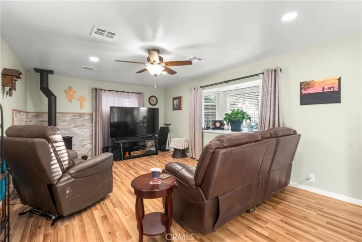705 Elm, Tehachapi, California 93561