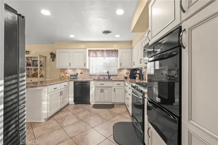 705 Elm, Tehachapi, California 93561