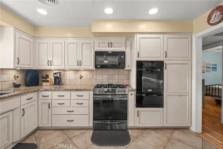705 Elm, Tehachapi, California 93561