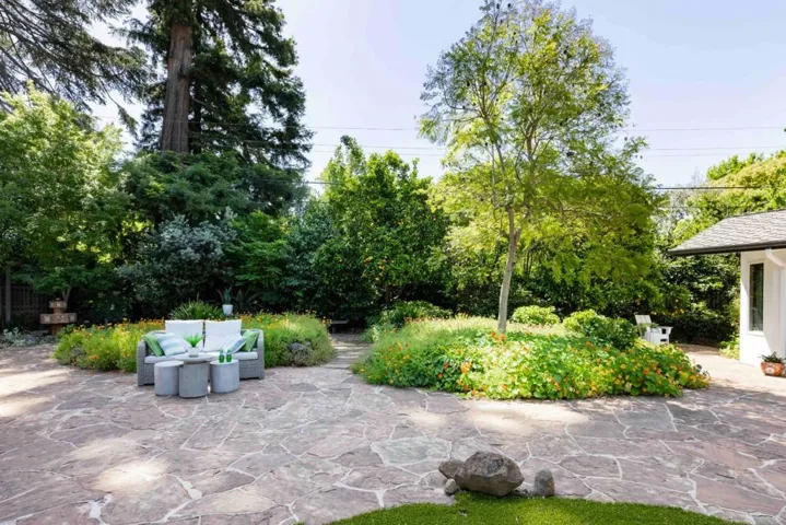 425 Claremont Way, Menlo Park, California 94025